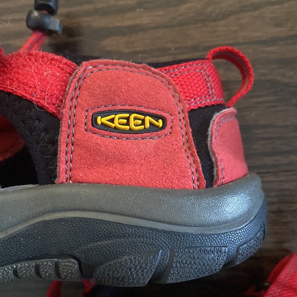 Keen Big Kids’ Newport H2 Sandals - Picture 4 of 7